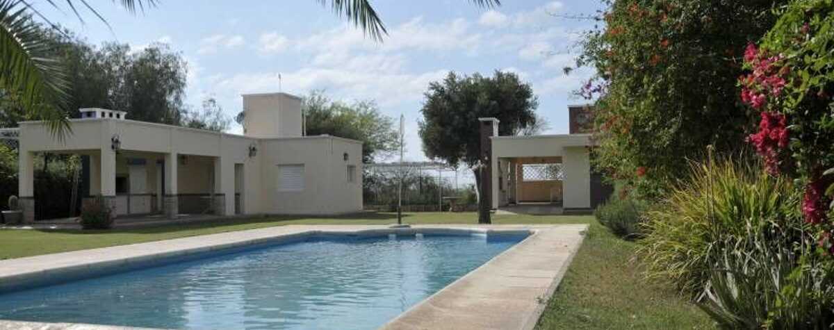 Foto principal de Villa Verde Complejo de Cabañas en Ciudad de la Rioja