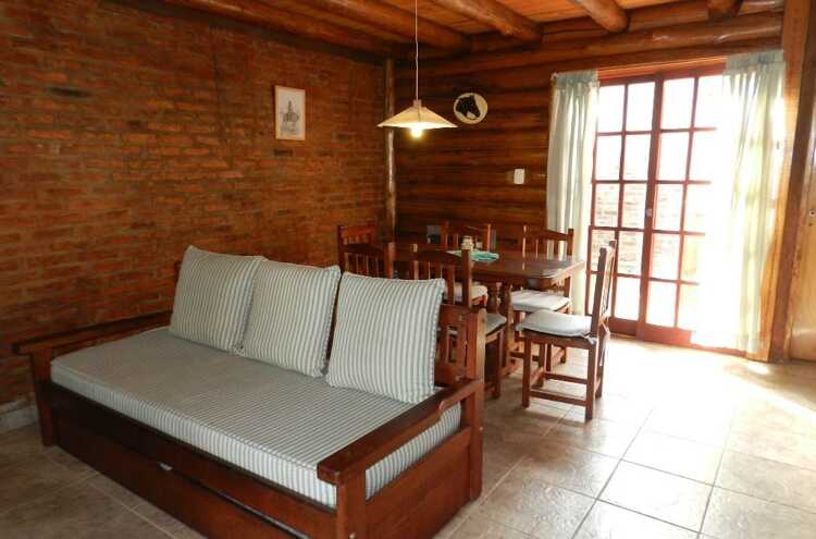 Foto principal de Cabañas Los Troncos en Villa Elisa