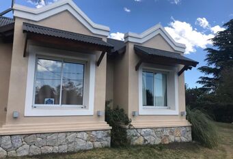 Foto 1 de la galería de Hermosa casa completa en La Falda en La Falda
