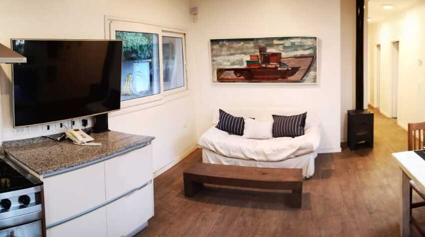 Foto principal de Casa sobre Laguna Privada en Pinamar