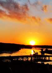 Foto 2 de la galería de Casa sobre Laguna Privada en Pinamar