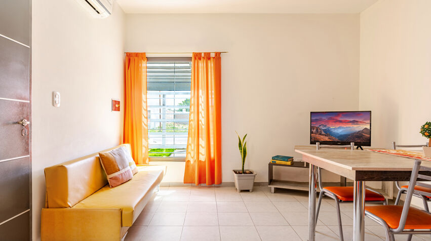 Foto principal de Parrilla • WiFi 100 MB • Cochera • Aire • TV Cable en San Rafael