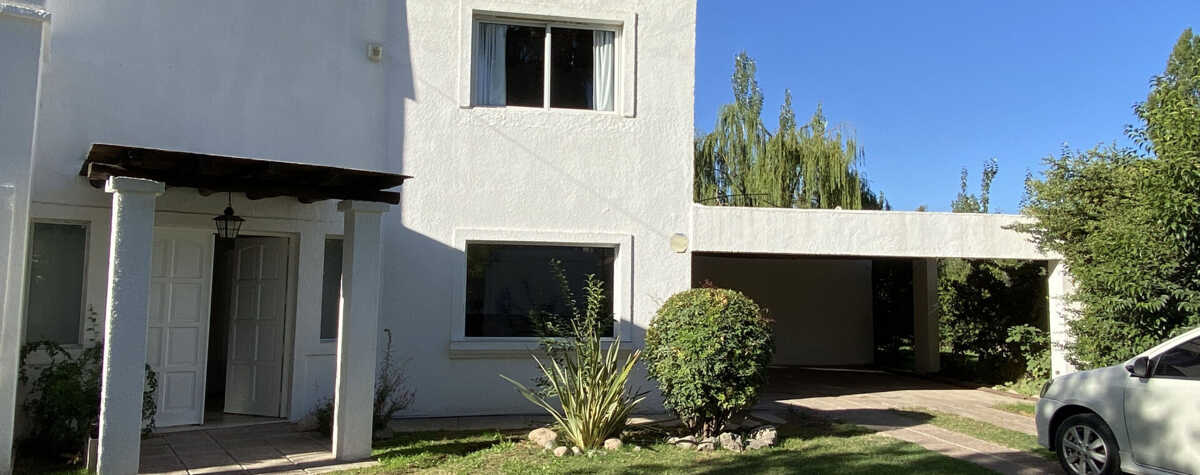 Foto principal de Villa Entre Fresnos en Chacras de Coria