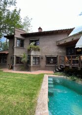 Foto 2 de la galería de CASONA CENTRICA CON PISCINA en Guaymallen