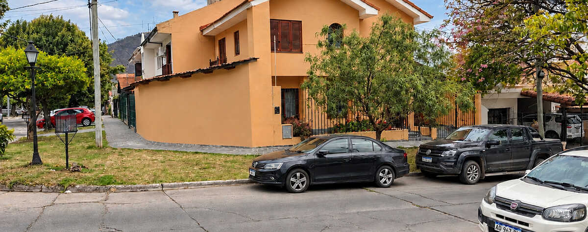 Foto principal de Casa de 3 habitaciones en Barrio Tres Cerritos- Comodidad, T en Ciudad De Salta