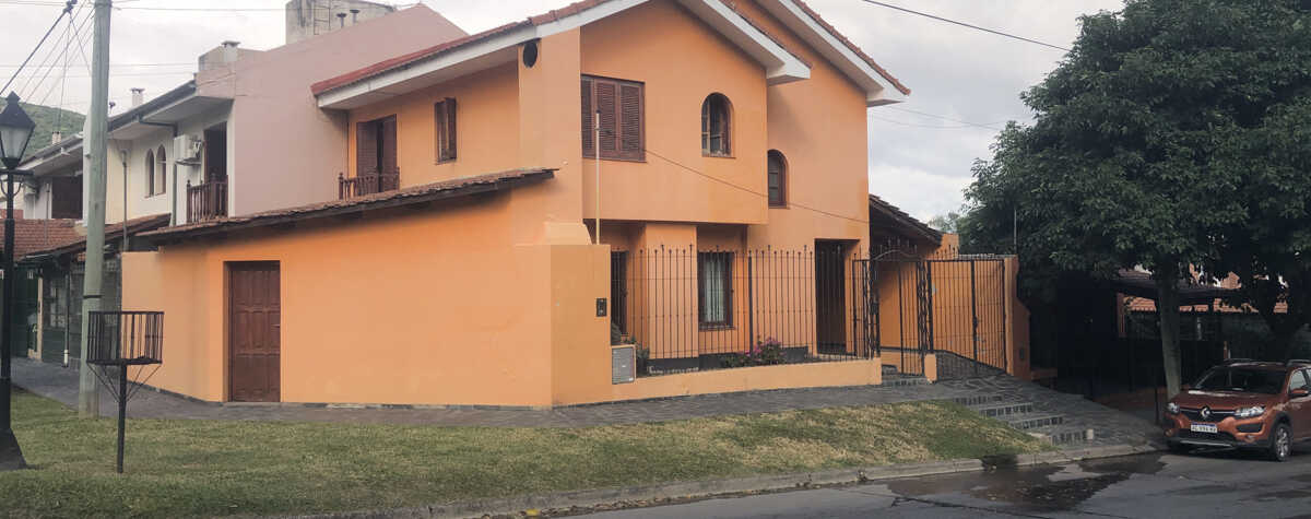 Foto principal de Casa de 3 habitaciones en Barrio Tres Cerritos- Comodidad, T en Ciudad De Salta