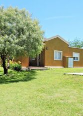 Foto 3 de la galería de Casa Tierra de ensueño en Villa Parque Síquiman