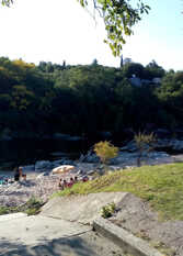 Foto 2 de la galería de Casa Costanera frente a la parte más linda del Rio con pool en Villa Carlos Paz