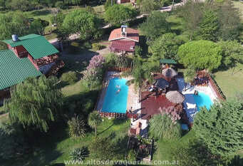 Foto 1 de la galería de Altos de Vaquerias Aparts Cabañas en La Falda