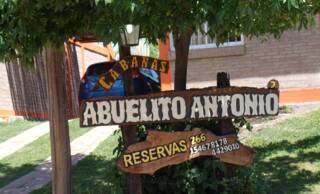 Foto 1 de Abuelito Antonio Complejo de Cabañas en Potrero De Los Funes