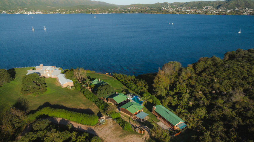 Foto principal de CABAÑA ARI (A ORILLAS DEL LAGO) en Villa Carlos Paz