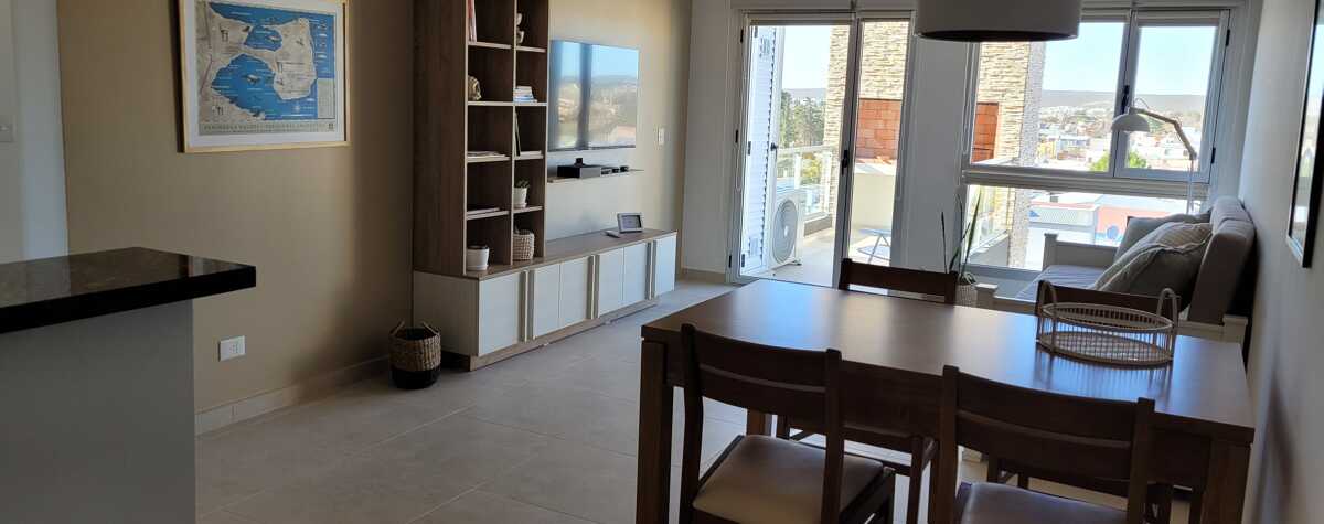 Foto principal de Cuatro Vientos: Departamento moderno con cochera y parrilla, en Puerto Madryn