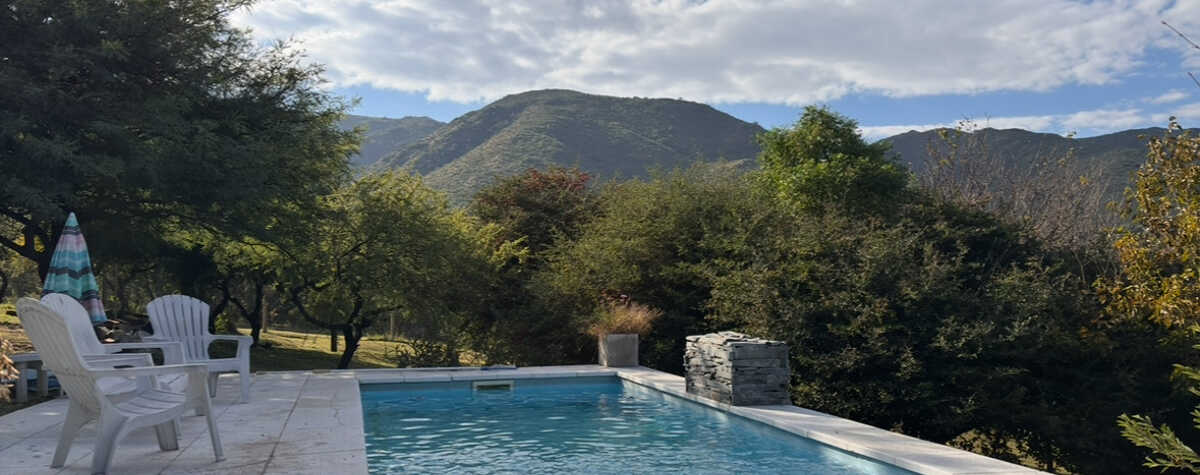 Foto principal de Frente a las sierras: pileta, parking y confort. en Villa Ciudad Parque