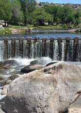 Foto 2 de la galería de Departamentos  frente al rio ( balneario Diquecito) en Villa Carlos Paz