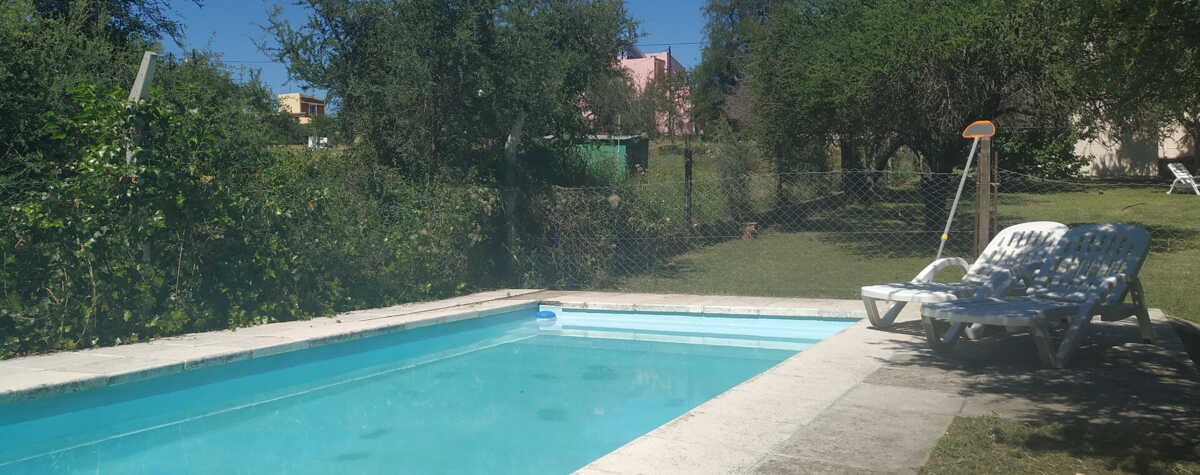 Foto principal de Chalet con pileta exclusiva en Villa Los Aromos