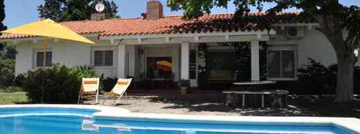Foto 1 de Chalet Residencia Los Cipreses en Embalse