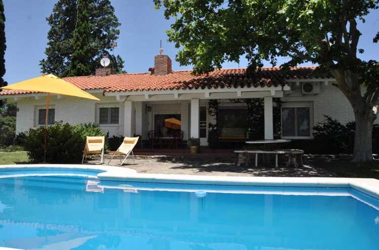 Foto principal de Chalet Residencia Los Cipreses en Embalse