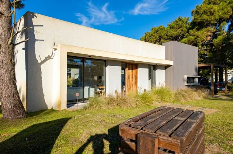 Foto principal de Casa frente al polo - Losa radiante y Piscina en Costa Esmeralda
