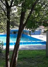 Foto 3 de la galería de Cabañas AKUTI TANTI /PISCINA/CANCHA PADEL/ en Tanti