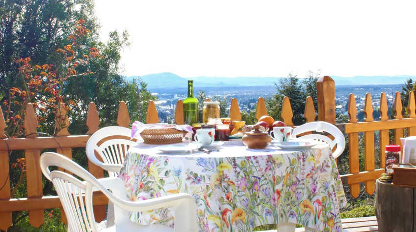 Foto principal de La Casa de las Flores Bariloche en San Carlos De Bariloche