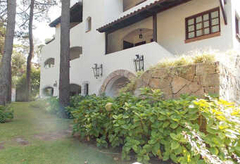 Foto 1 de la galería de Departamentos La Toja Dpto. en Pinamar