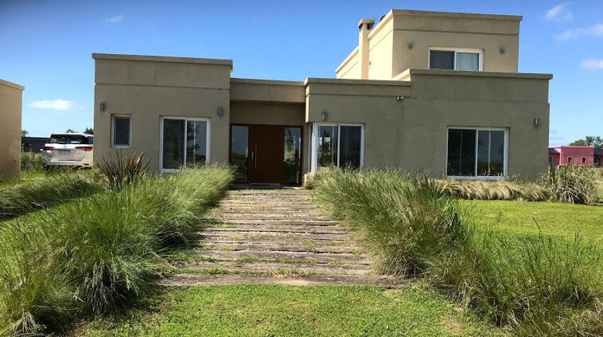 Foto principal de Malu-Hue Casa Familiar en Barrio Cerrado (para 2 familias) en Mar Azul