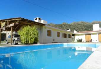 Foto 1 de la galería de Castillo De Sol Complejo de Cabañas en Potrero De Los Funes