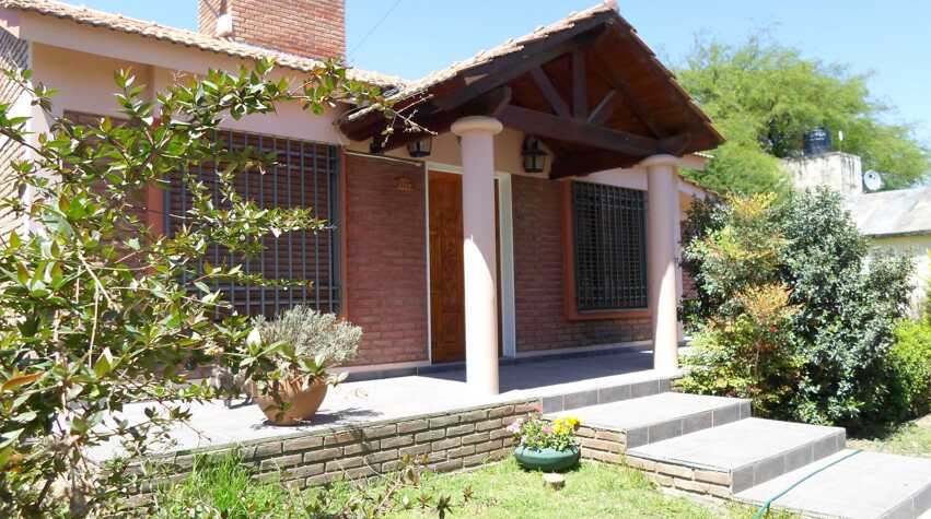 Foto principal de Amplia Casa y Parque en Villa Carlos Paz