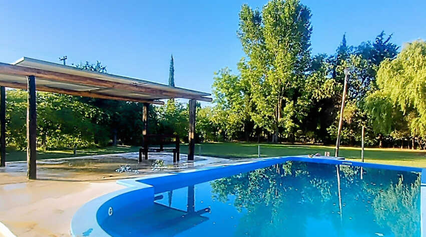 Foto principal de Cabañas Lau Pau familia Lucato. Atendido por sus dueños en San Rafael