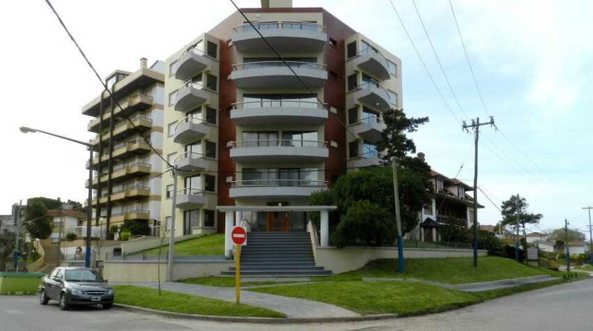 Foto principal de Departamento en Edificio Huarpes Gesell en Villa Gesell