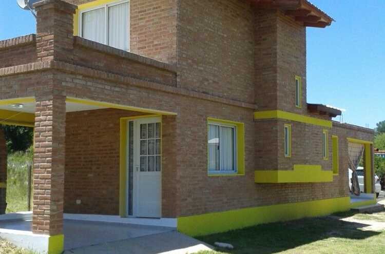 Foto principal de La Casita Amarilla de Mina en Mina Clavero