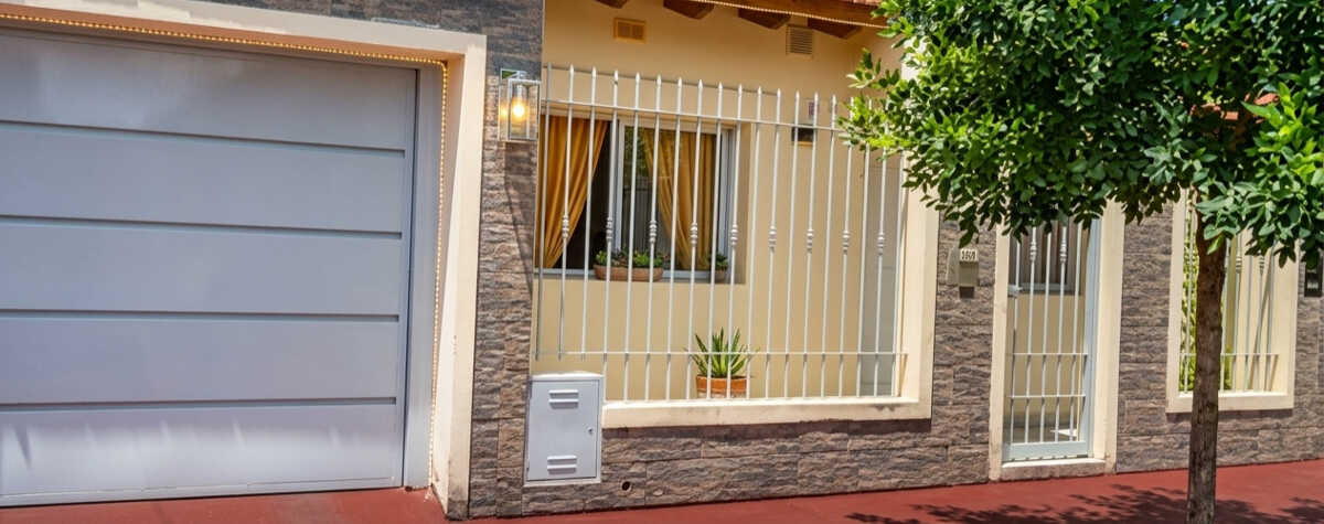 Foto principal de “Casa cómoda y equipada hasta 7 huéspedes con garage privado en Ciudad De Mendoza