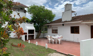 Foto 1 de Casa Elena Y Monoambiente Carlos  z/ Centro en Villa Gesell