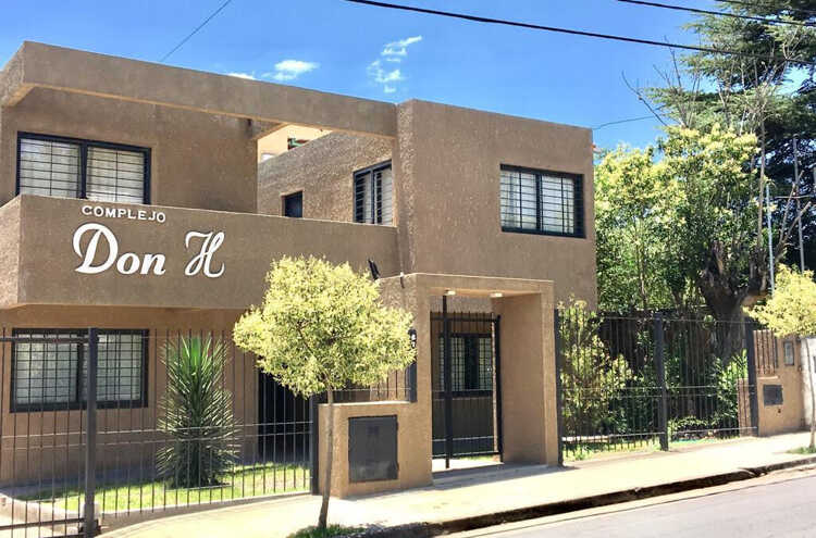 Foto principal de Don H Complejo de Cabañas en Villa Carlos Paz