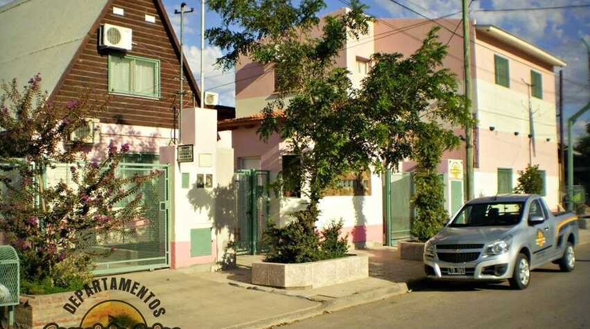 Foto principal de Solar Complejo de Cabañas en Villa Regina