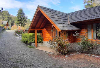 Foto 1 de la galería de Cabaña Altos del Manzano en Villa La Angostura