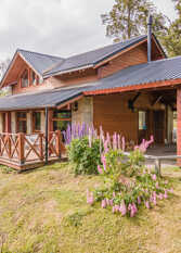 Foto 2 de la galería de Cabañas Lupines en Bahia Kraft en Villa La Angostura